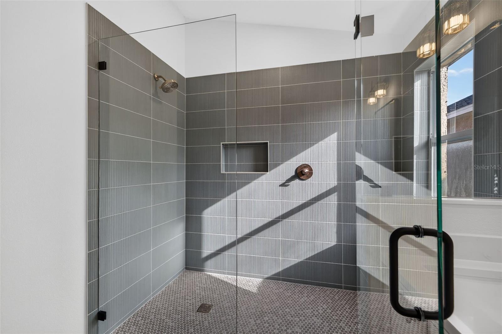 4602 DUNNIE DR — photo 14