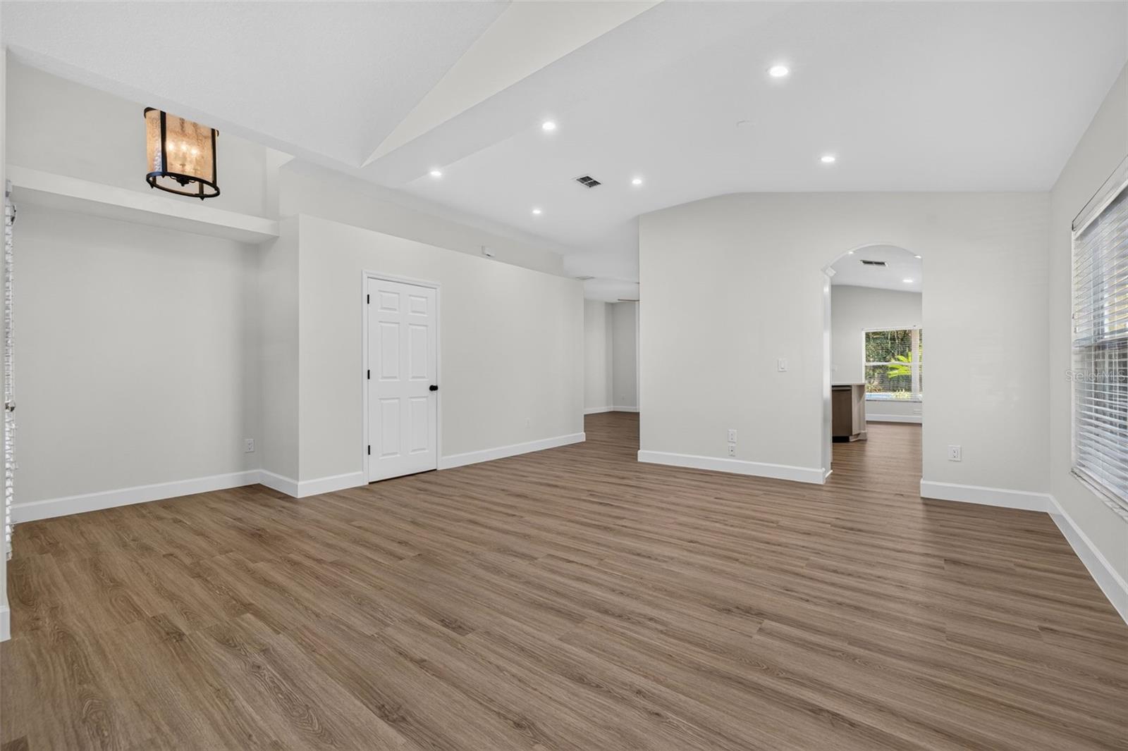 4602 DUNNIE DR — photo 26