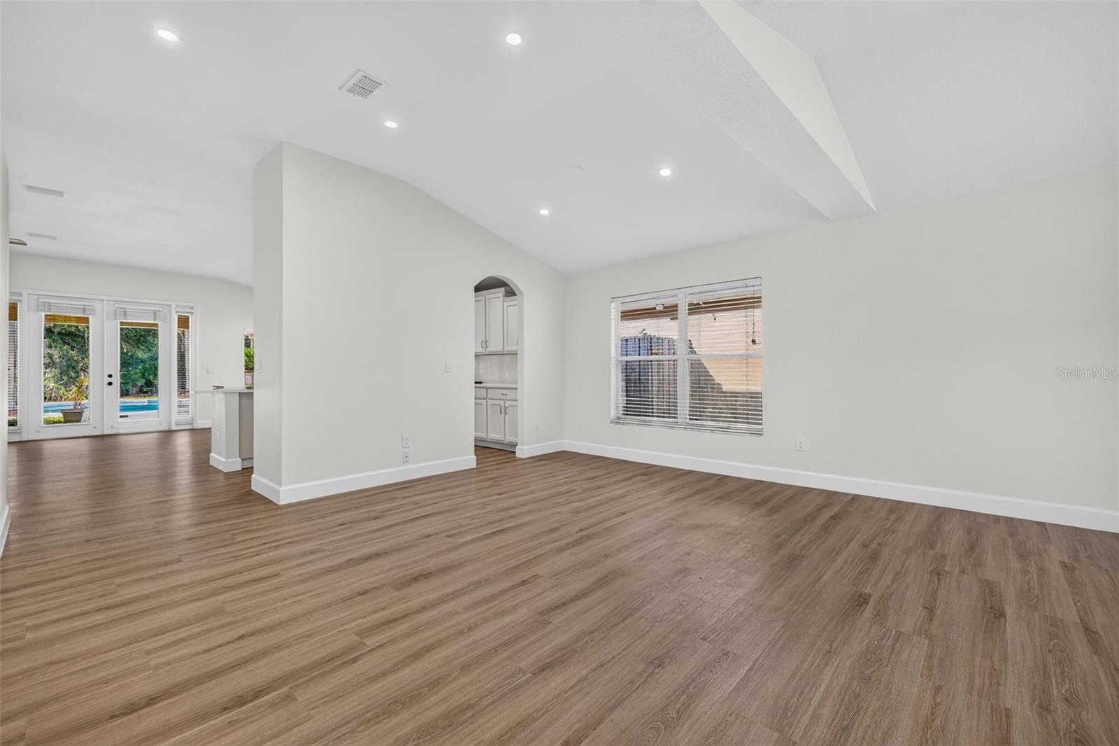 4602 DUNNIE DR — photo 29