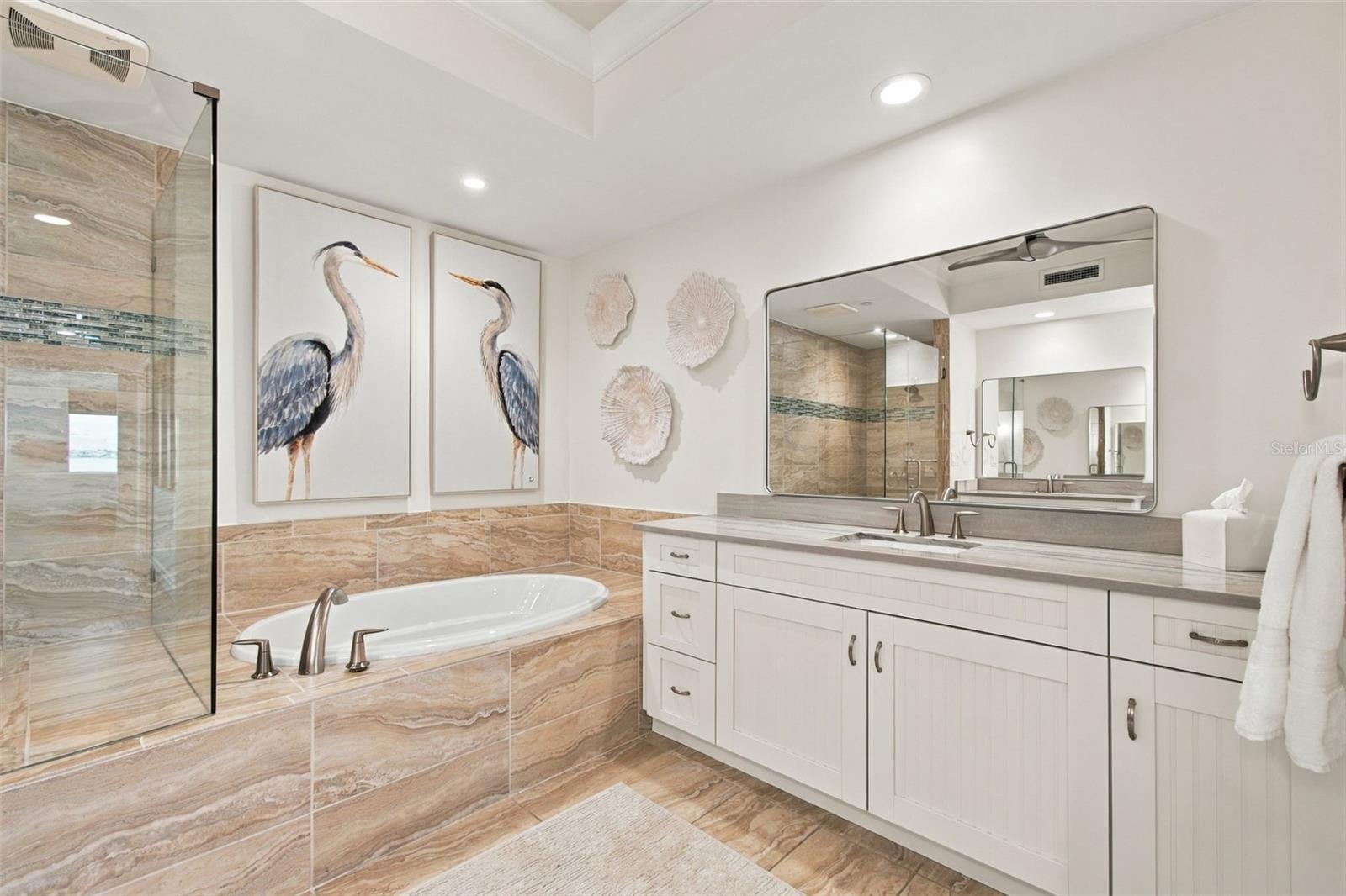 650 COLLANY RD #406 — photo 42