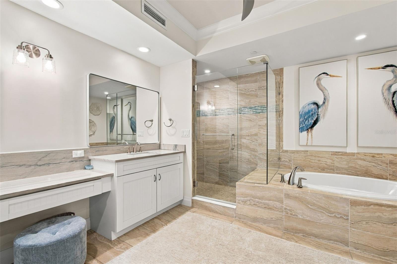 650 COLLANY RD #406 — photo 41