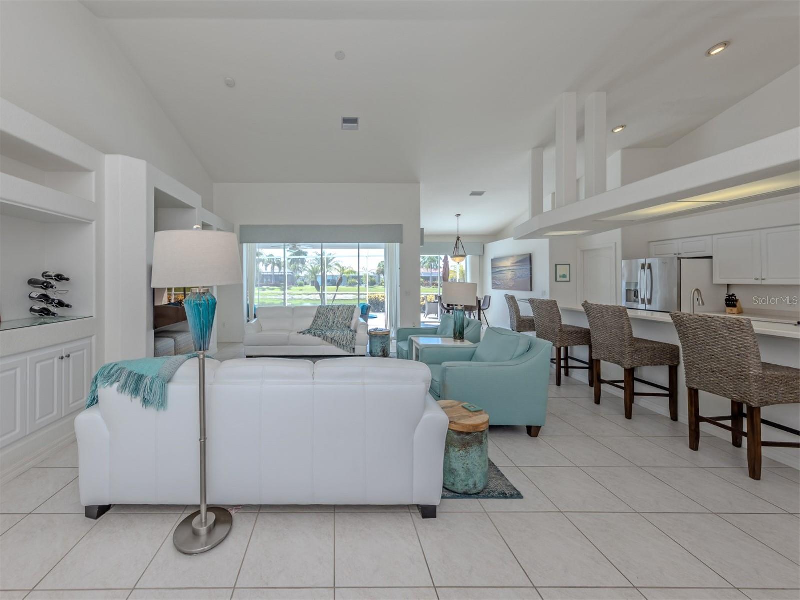 915 BALL DR — photo 10