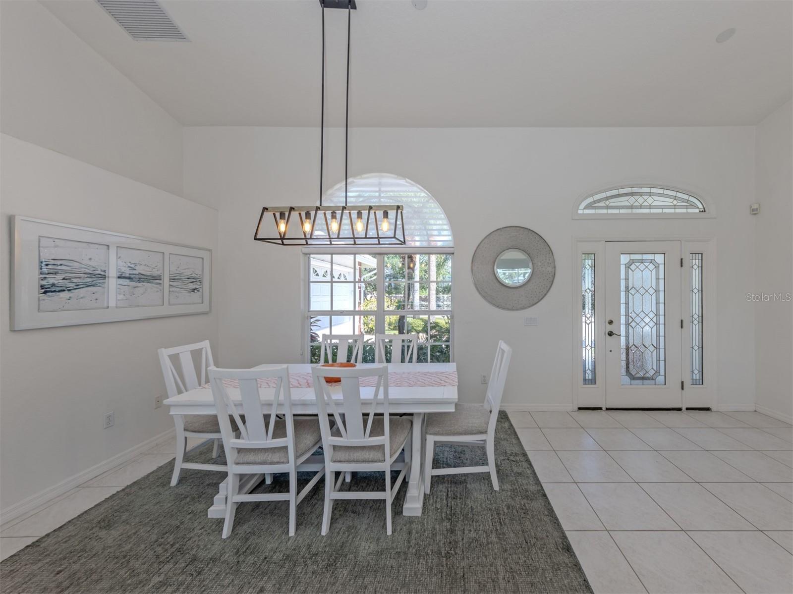 915 BALL DR — photo 15