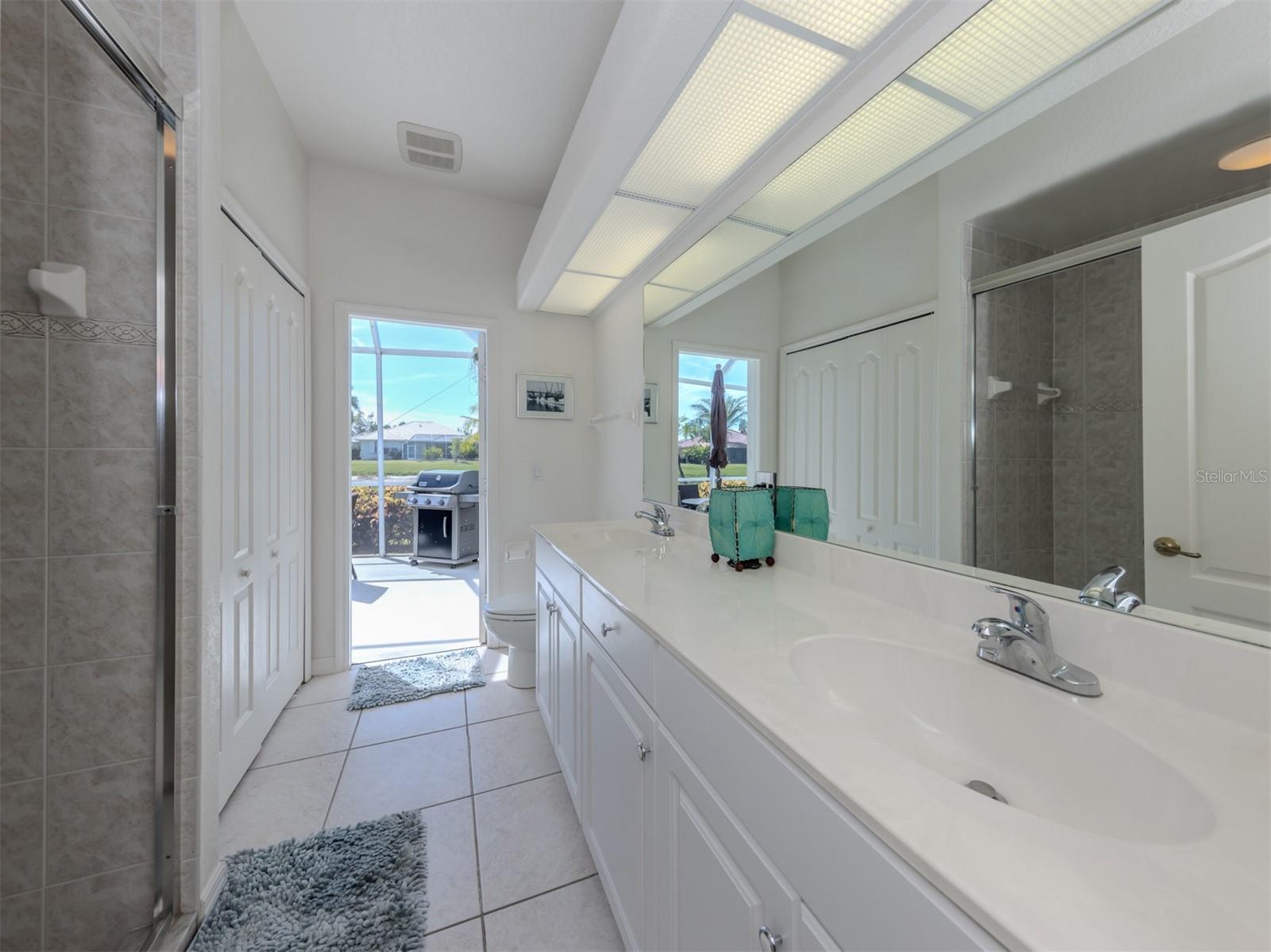915 BALL DR — photo 25