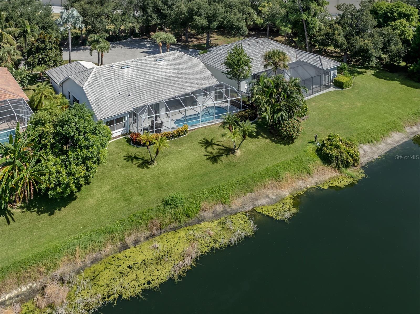 915 BALL DR — photo 33