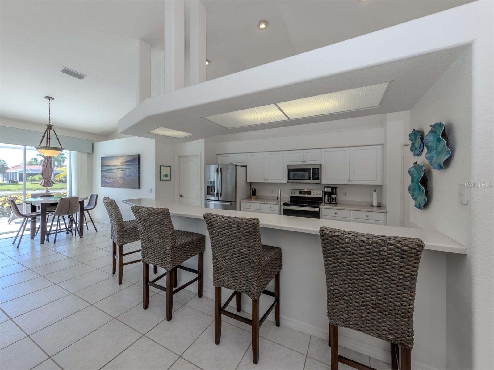 915 BALL DR — photo 14