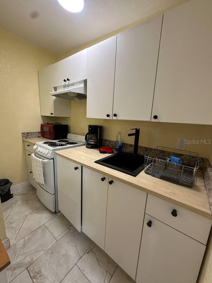 8923 N LYNN AVE — photo 41