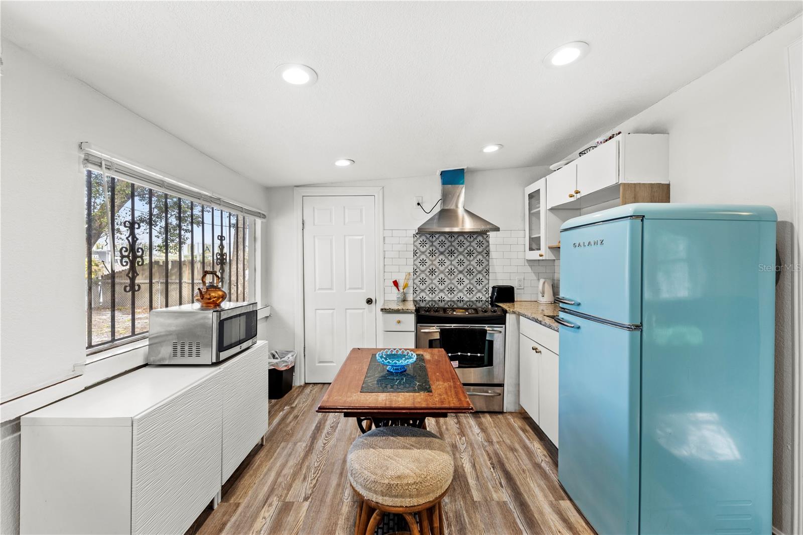 8923 N LYNN AVE — photo 4