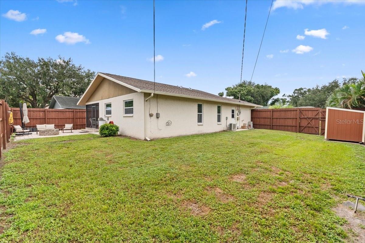3452 BAY ST — photo 30
