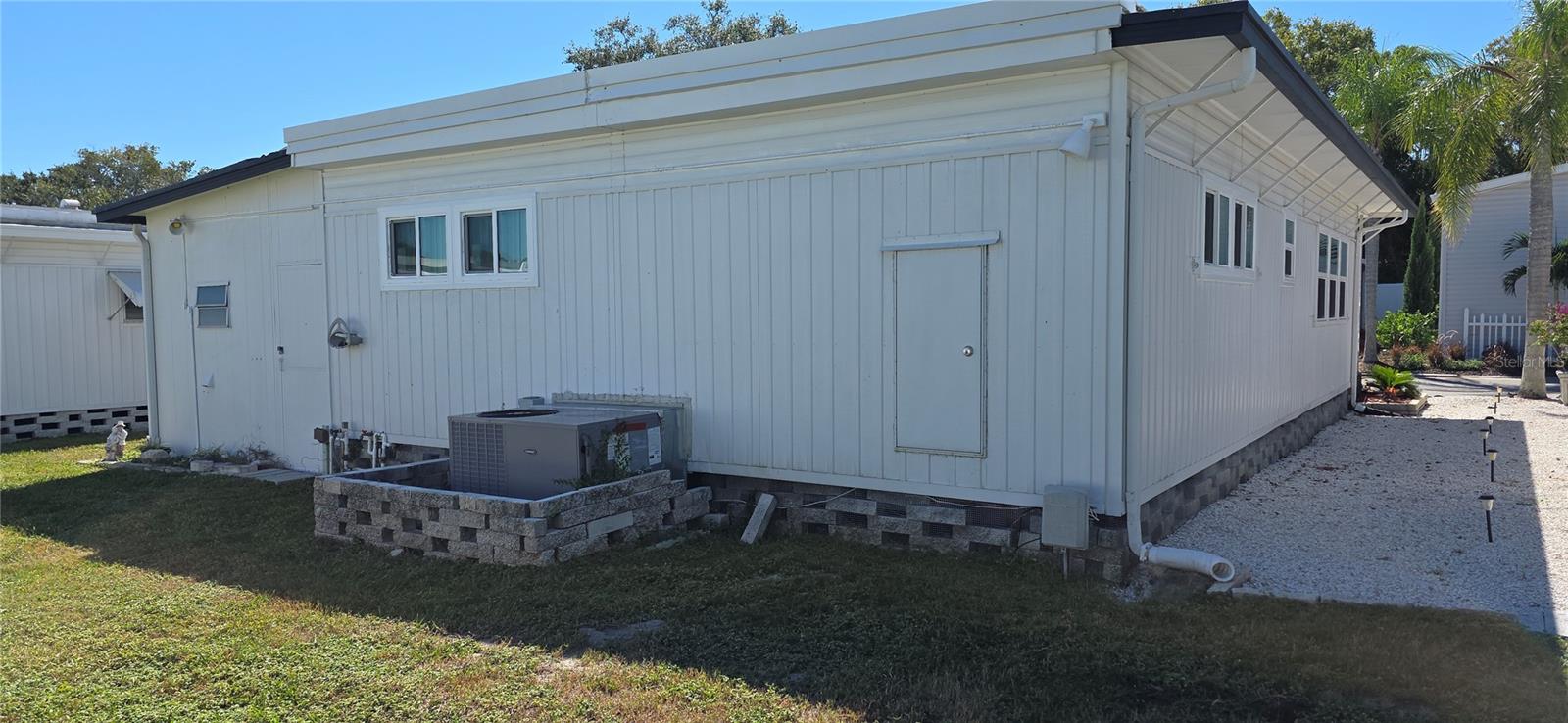 2331 BELLEAIR RD #806 — photo 4