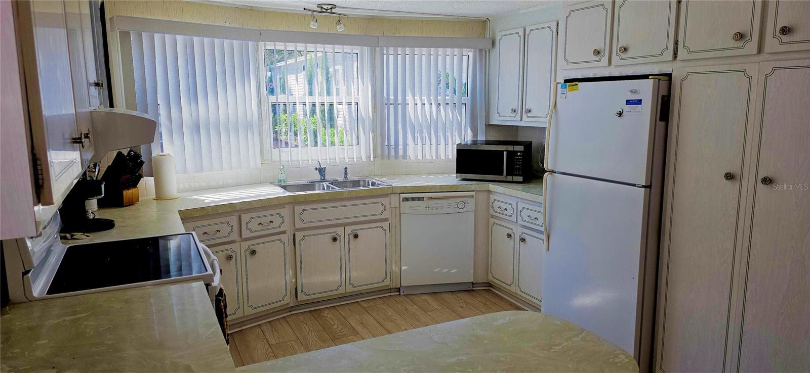 2331 BELLEAIR RD #806 — photo 11