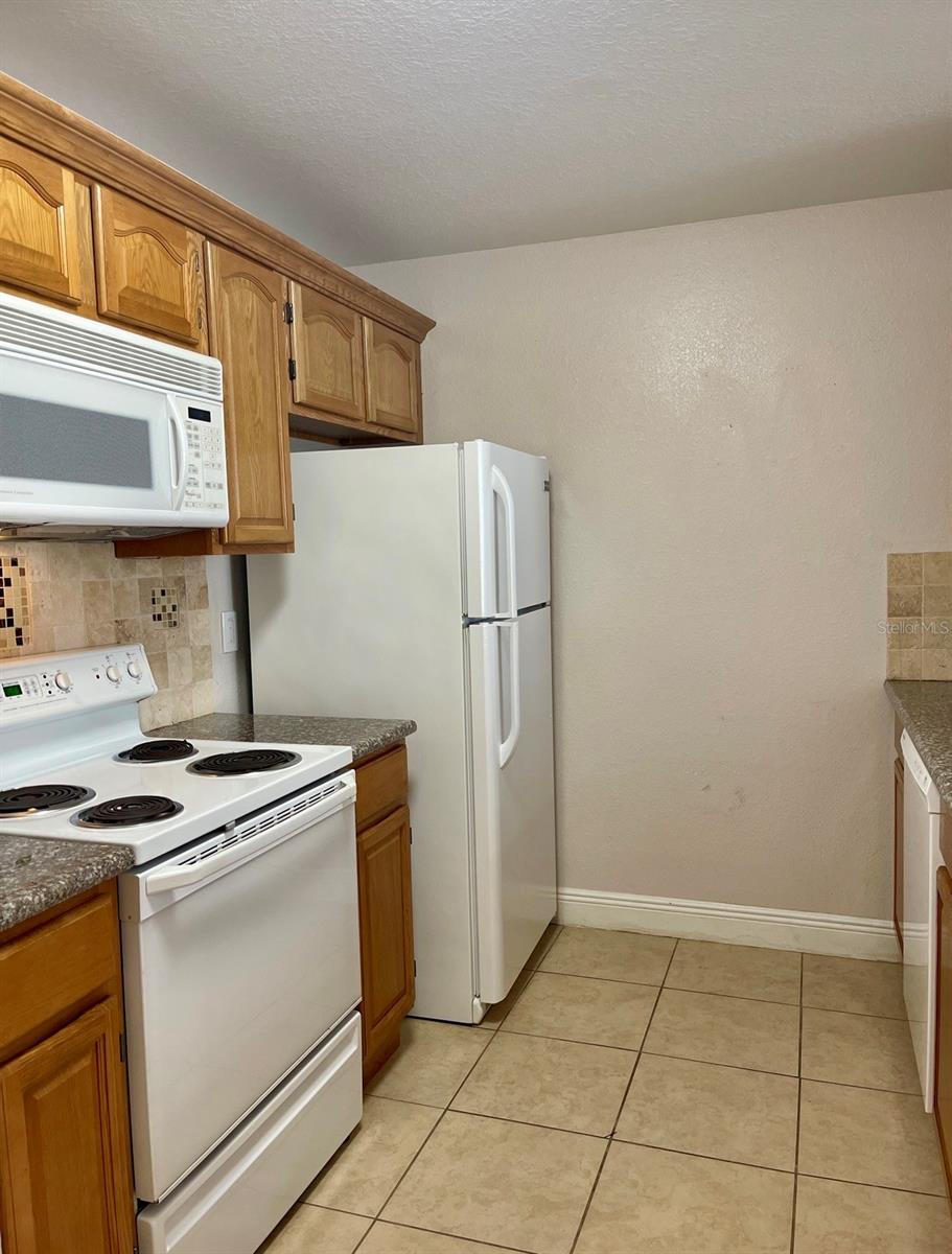 8413 LUCUYA WAY #107 — photo 7