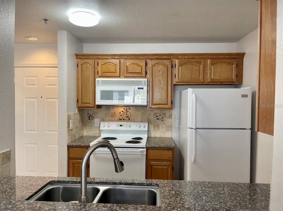8413 LUCUYA WAY #107 — photo 6