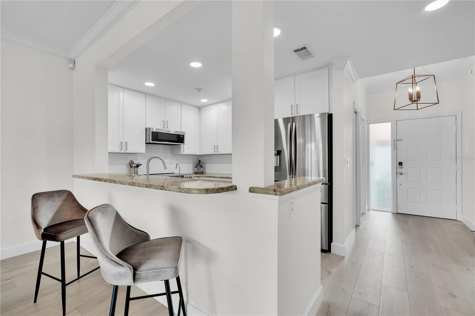 862 HUDSON AVE #862 — photo 20