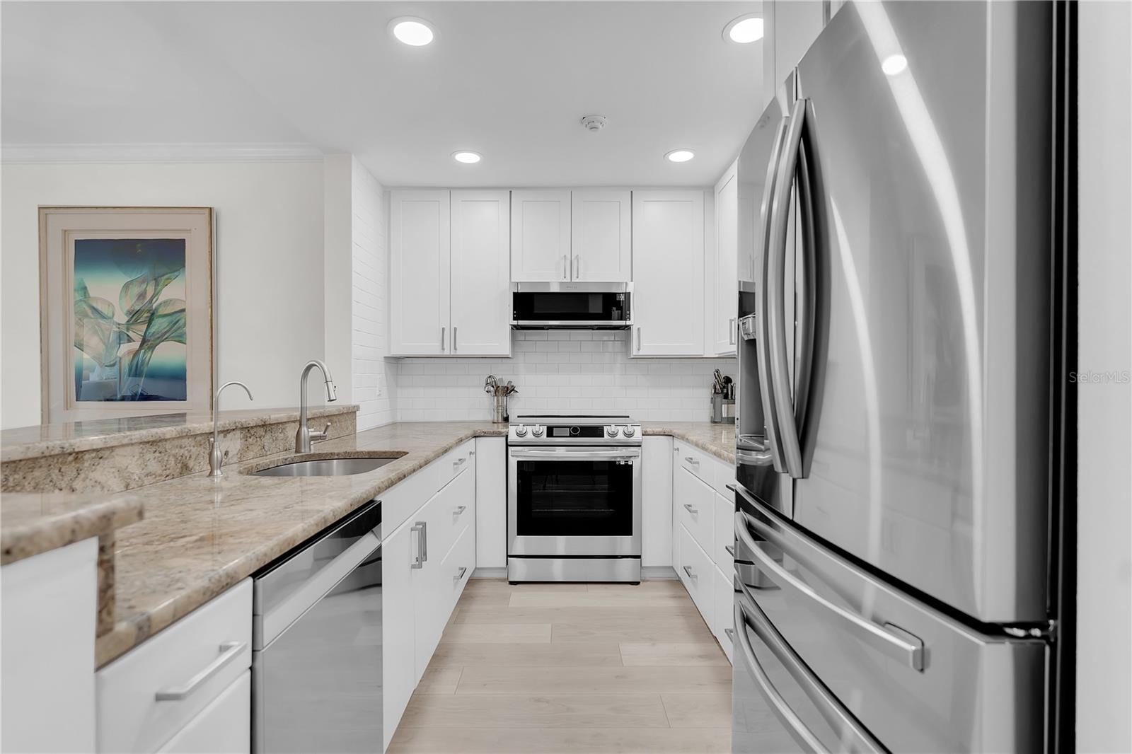 862 HUDSON AVE #862 — photo 15