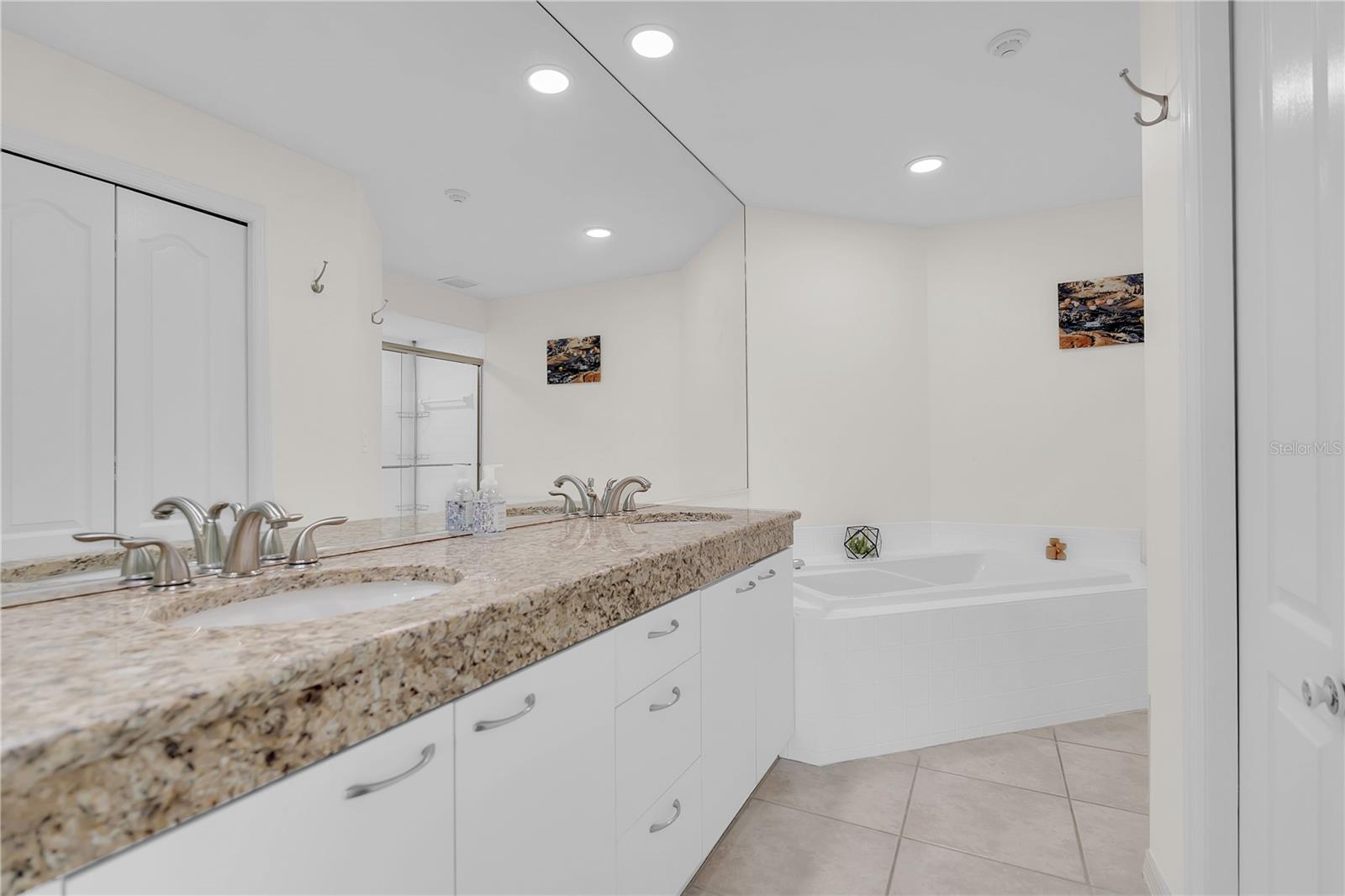 862 HUDSON AVE #862 — photo 36