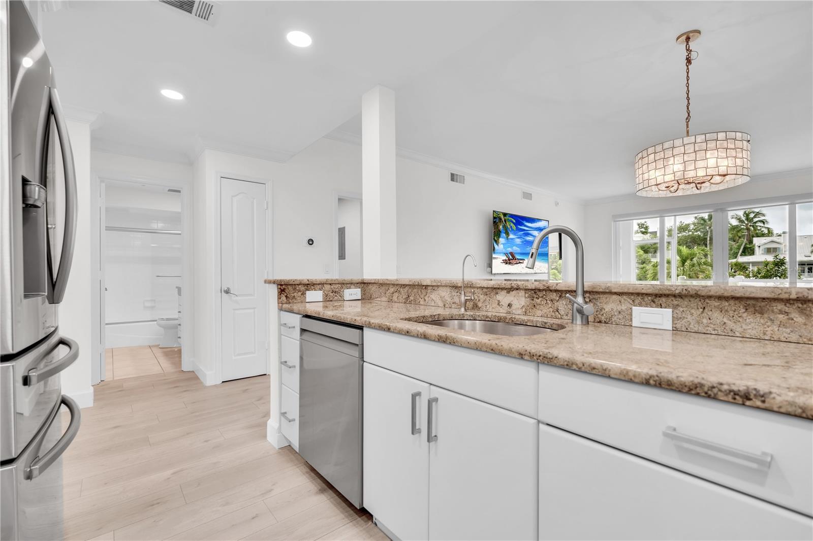 862 HUDSON AVE #862 — photo 19