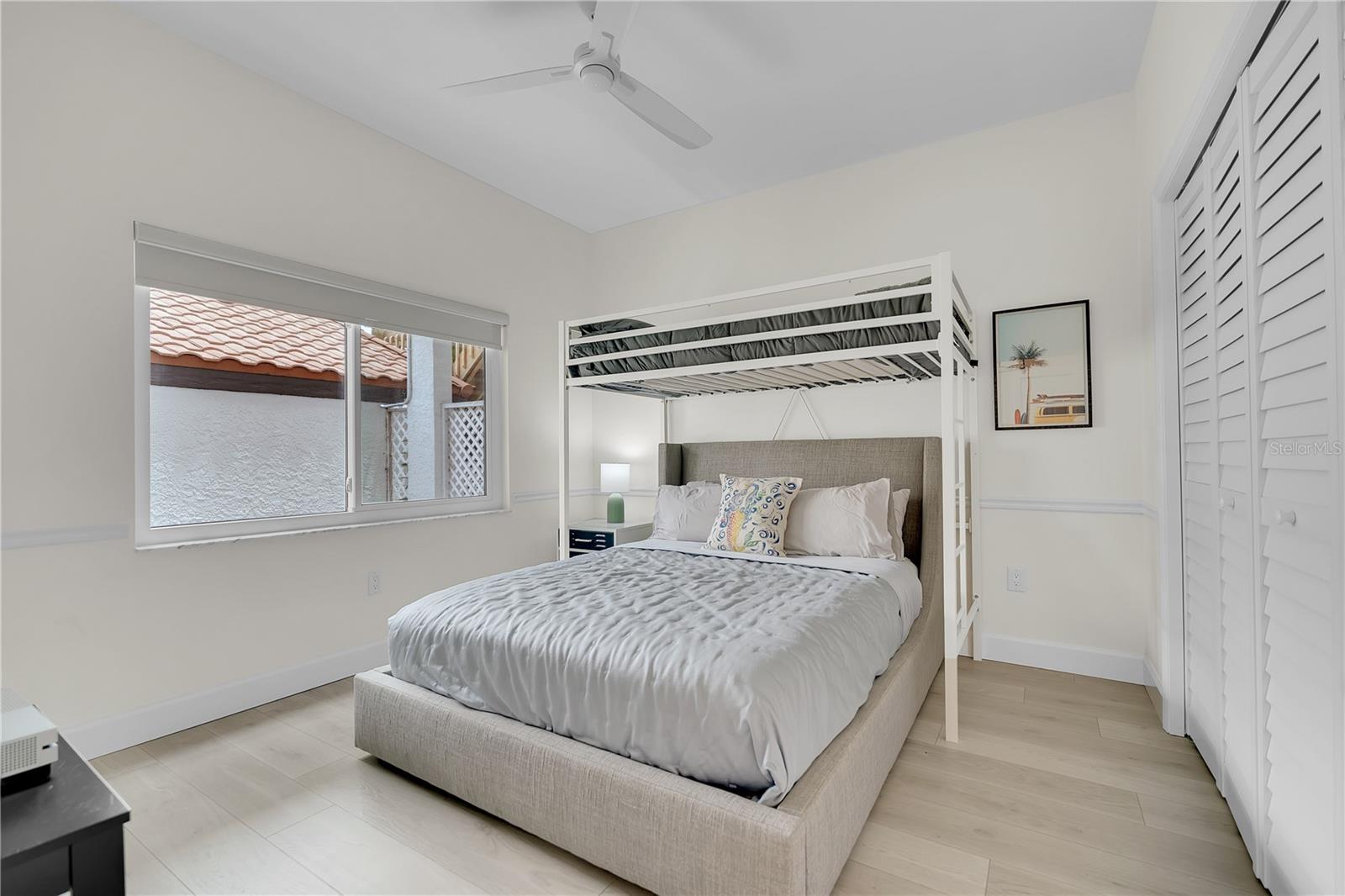 862 HUDSON AVE #862 — photo 12