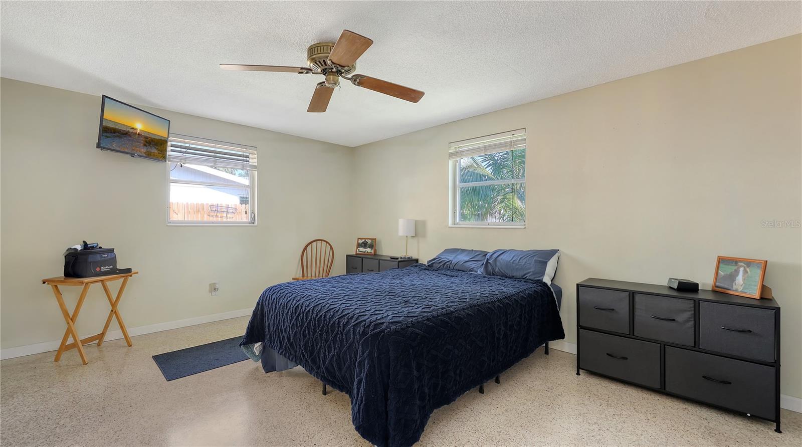 5302 LAS ROSAS — photo 19