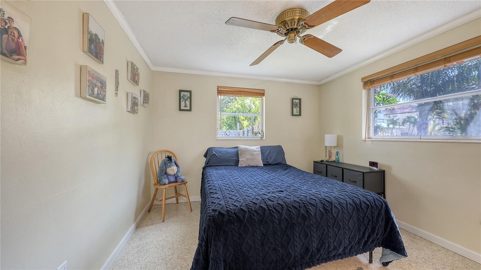 5302 LAS ROSAS — photo 21