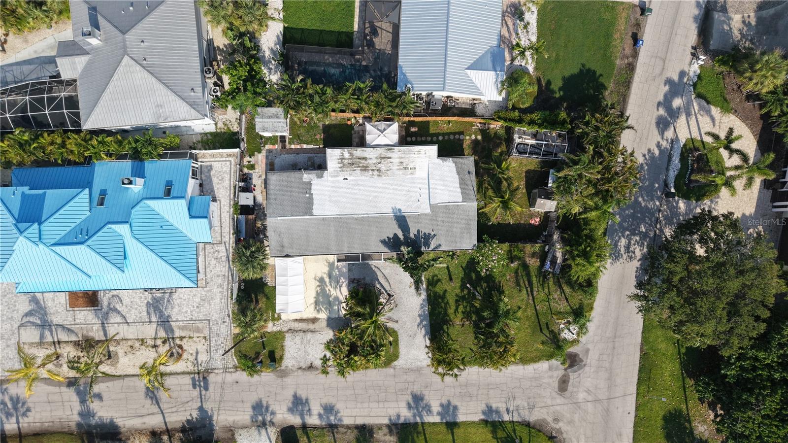 5302 LAS ROSAS — photo 27