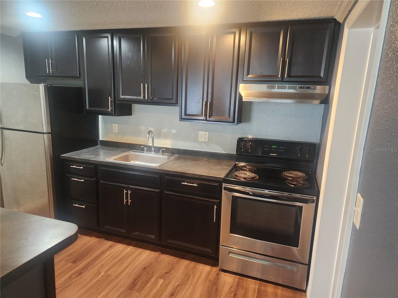 5901 BRYCE LN #5908 — photo 3