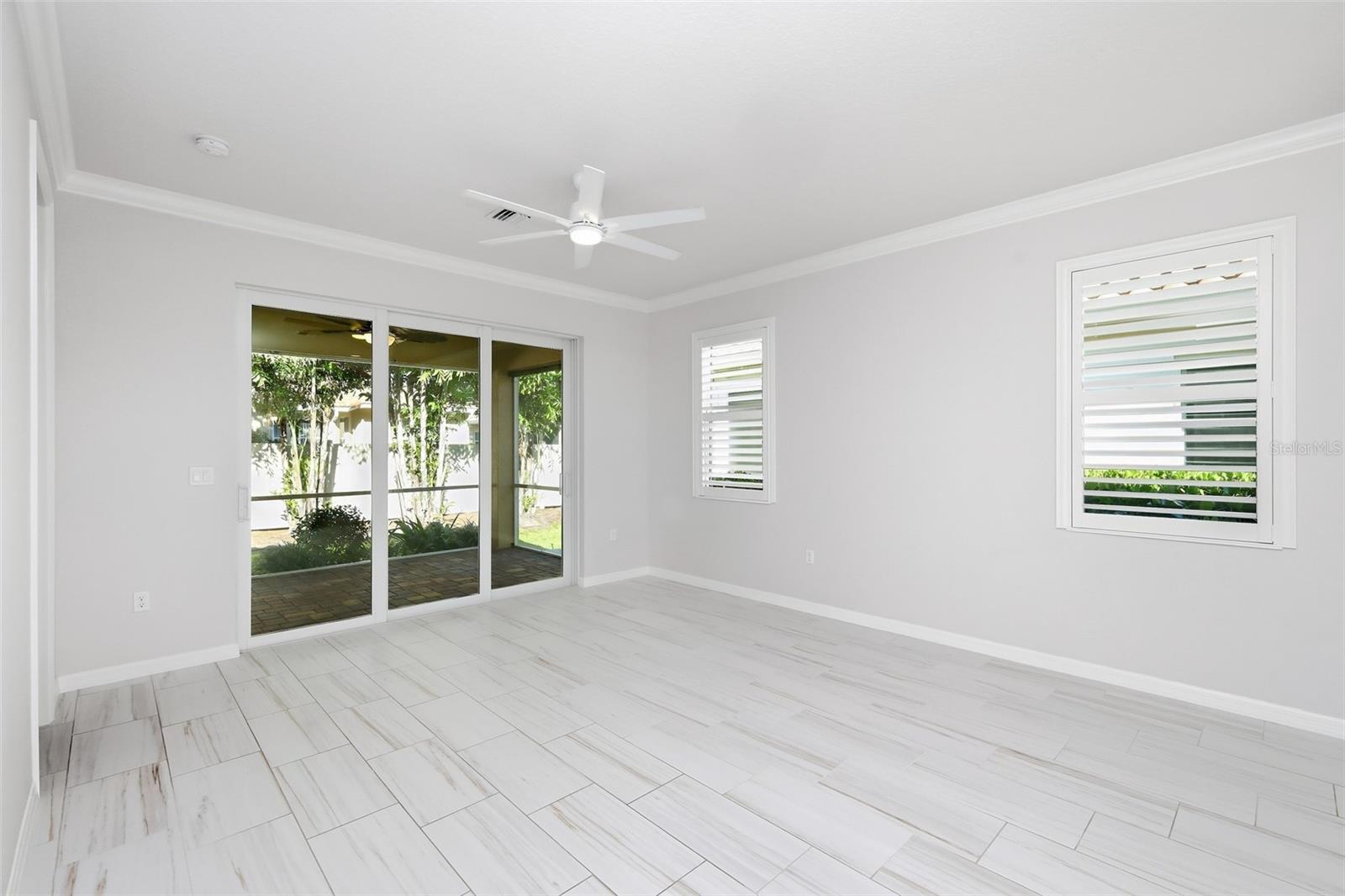 125 COLEBROOK CT — photo 10