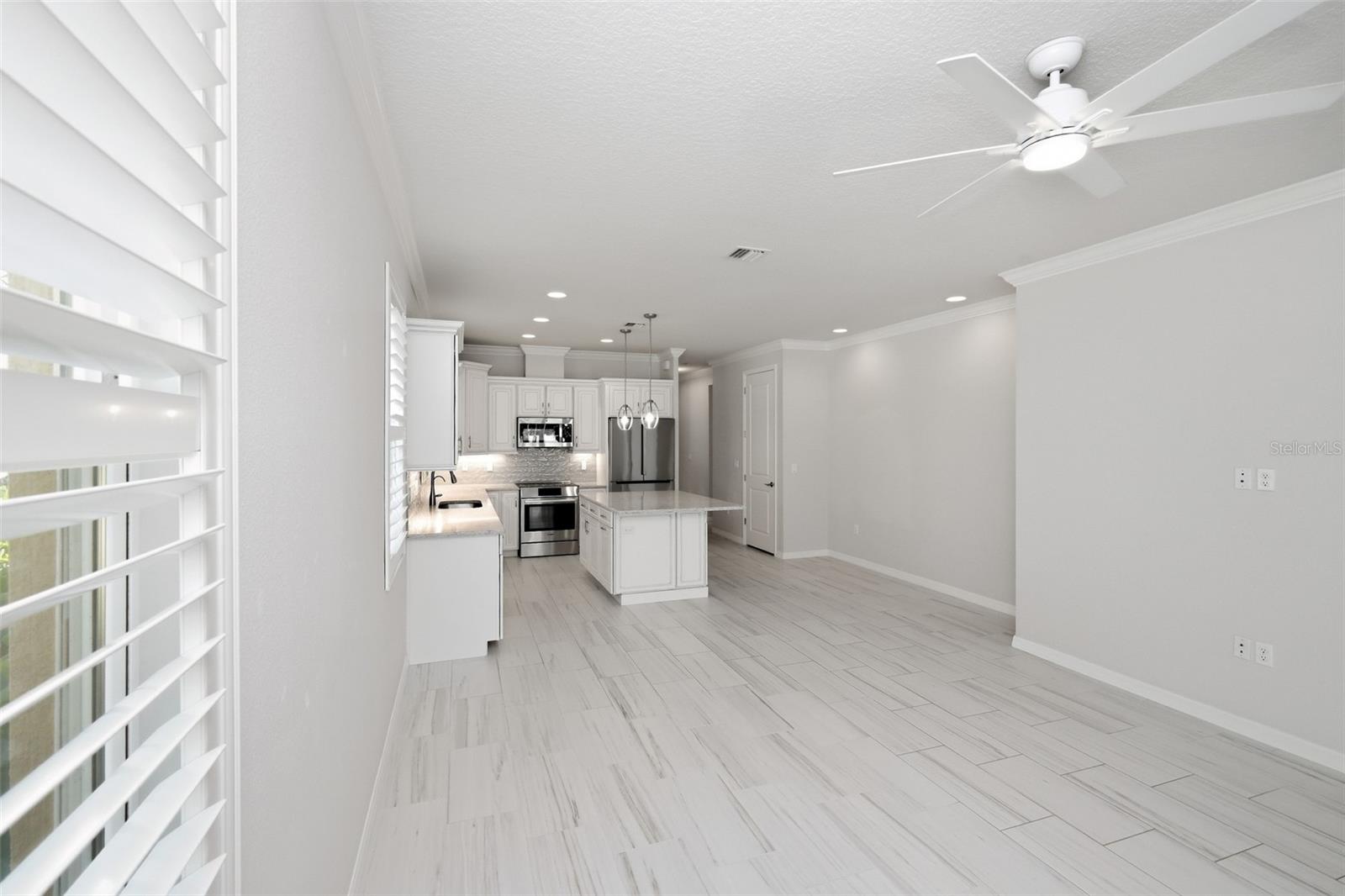 125 COLEBROOK CT — photo 9