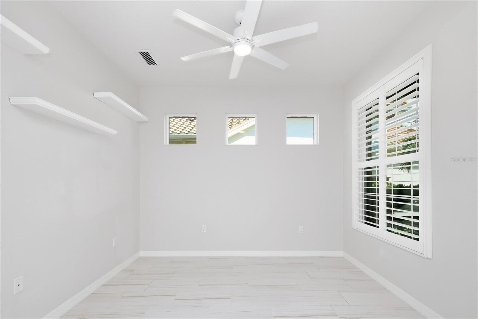 125 COLEBROOK CT — photo 14