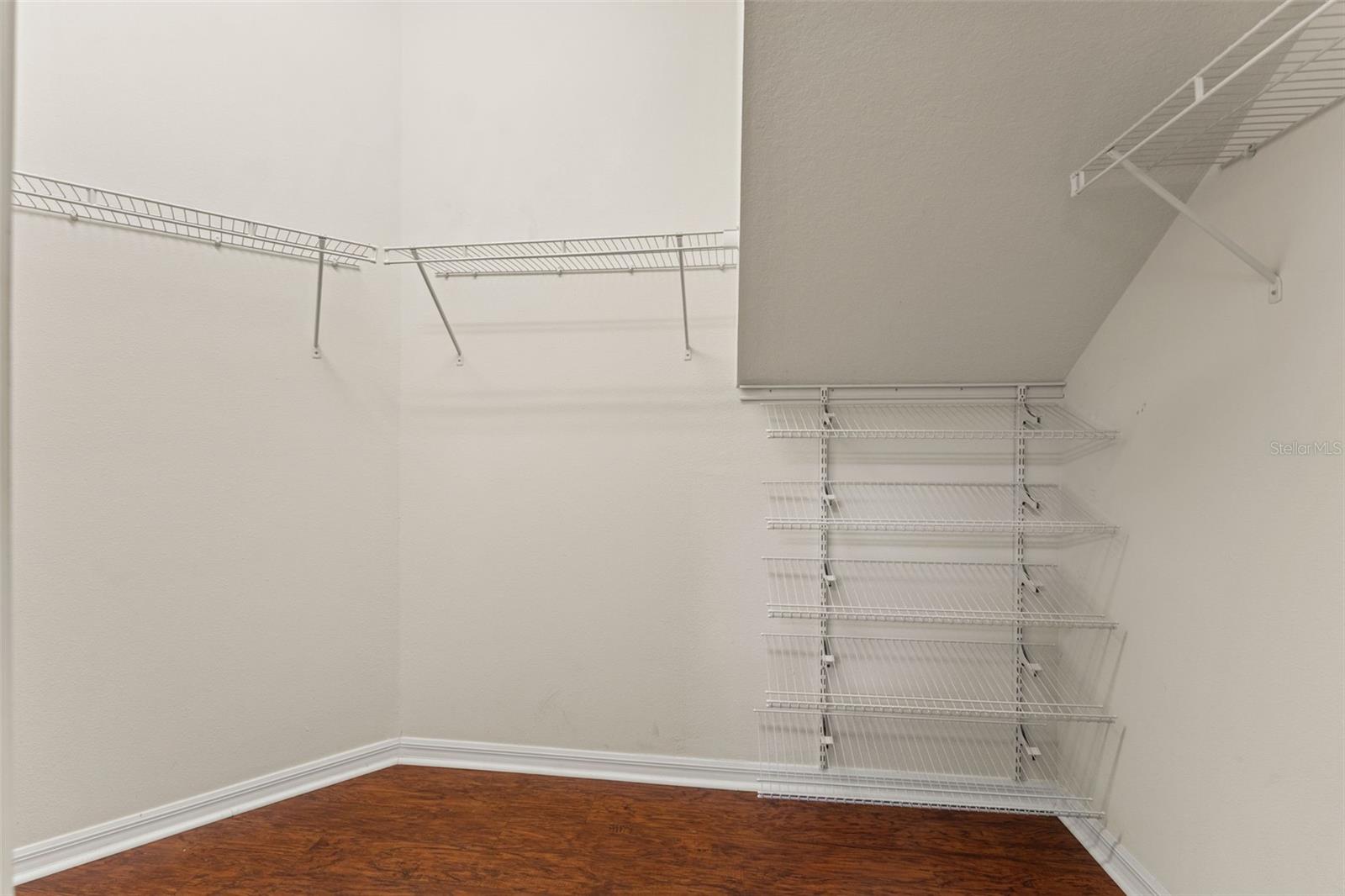 8296 OLIVE BROOK DR — photo 34