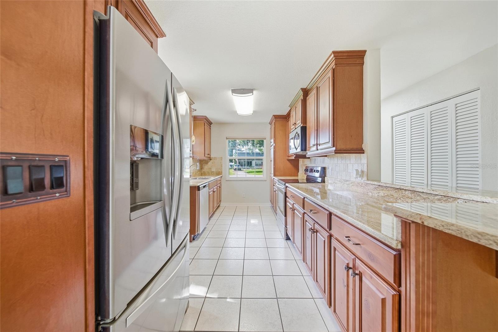 9401 N ROME CIR — photo 13