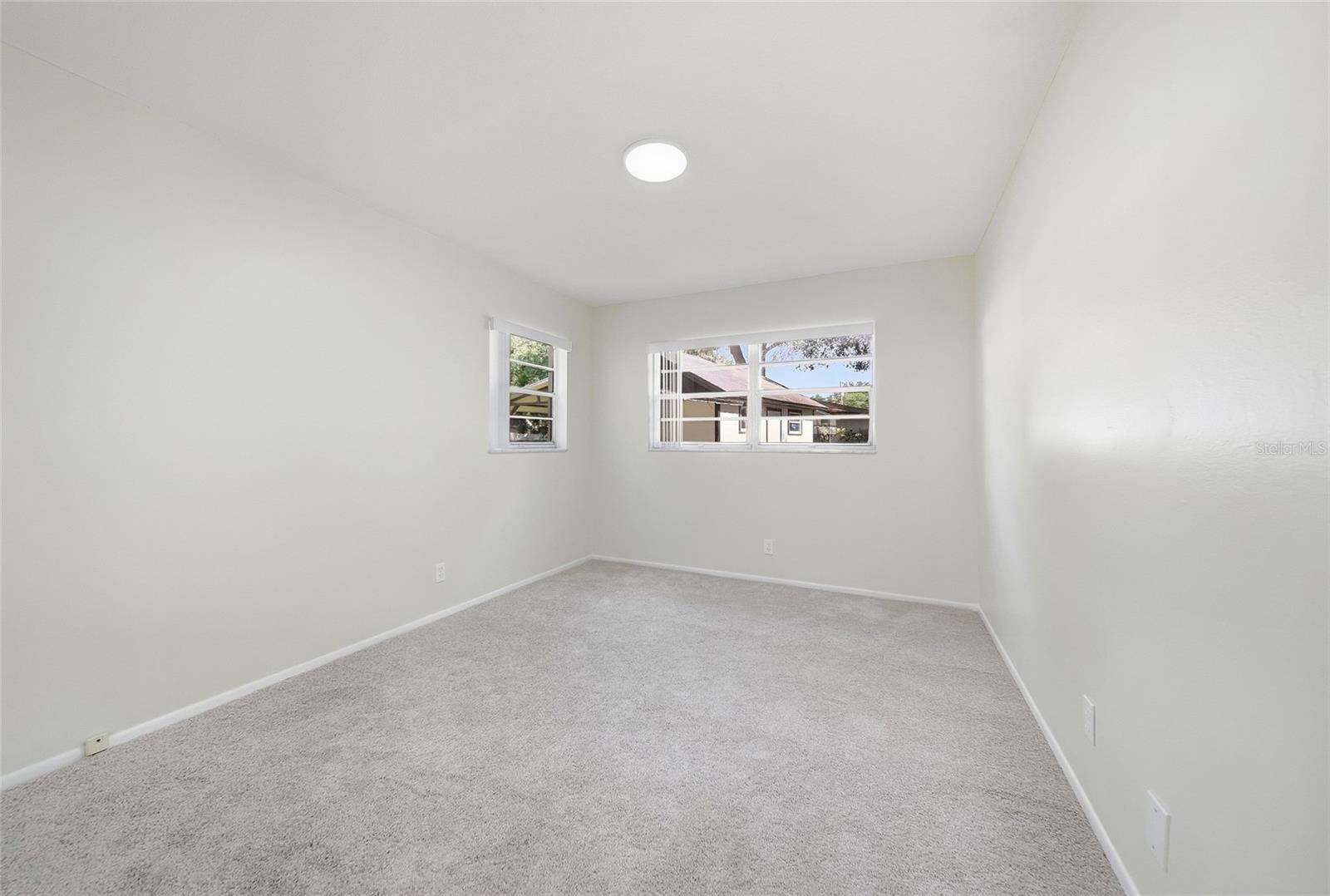 9401 N ROME CIR — photo 16