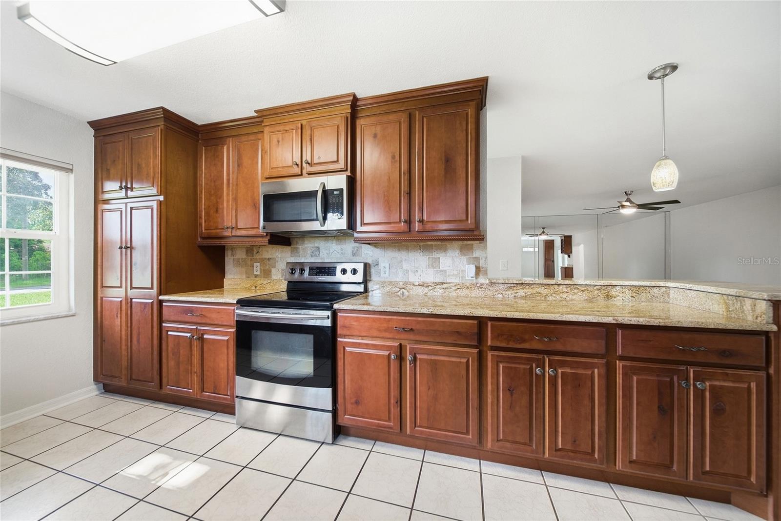 9401 N ROME CIR — photo 12