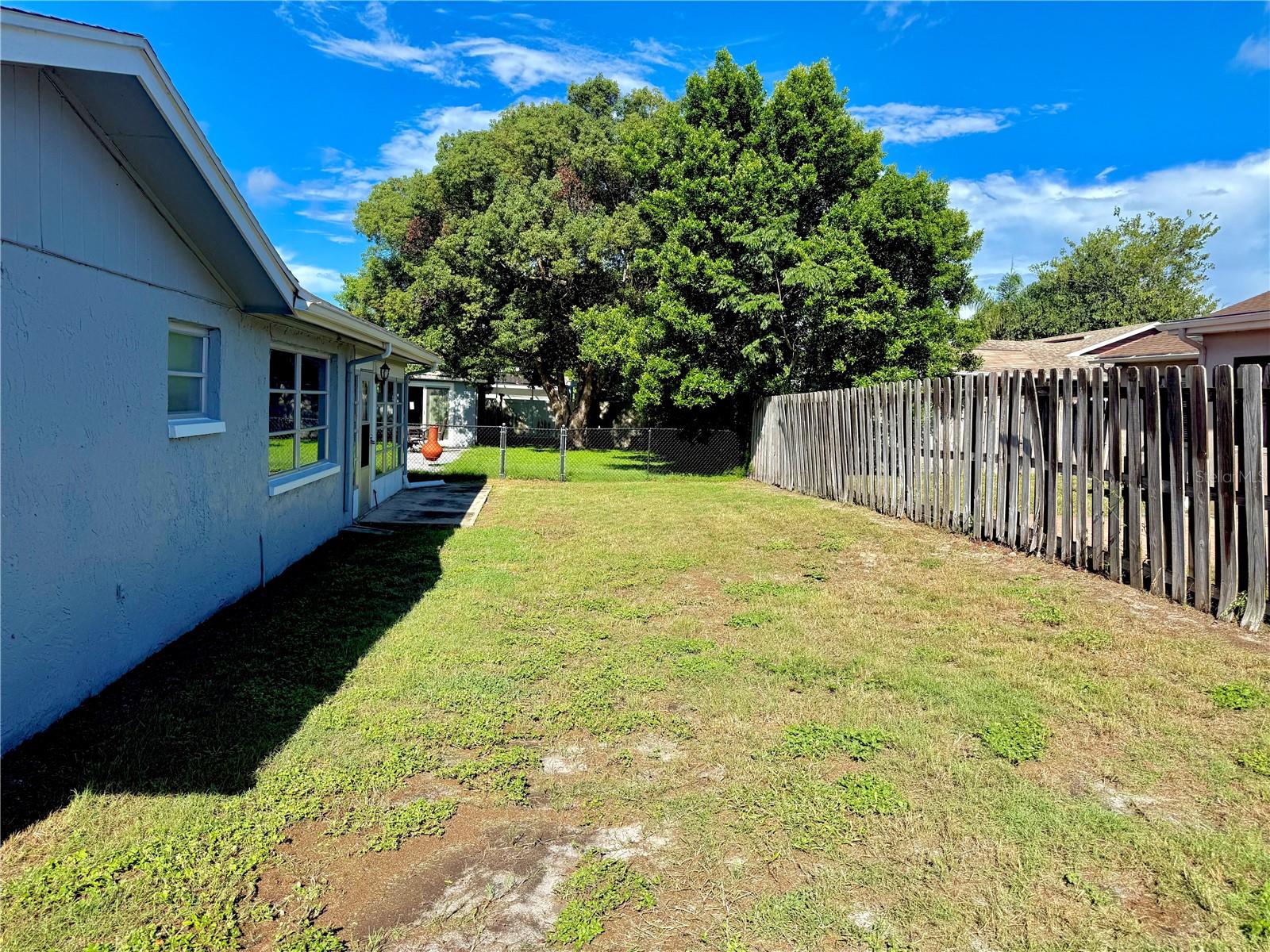 7625 EMBASSY BLVD — photo 8