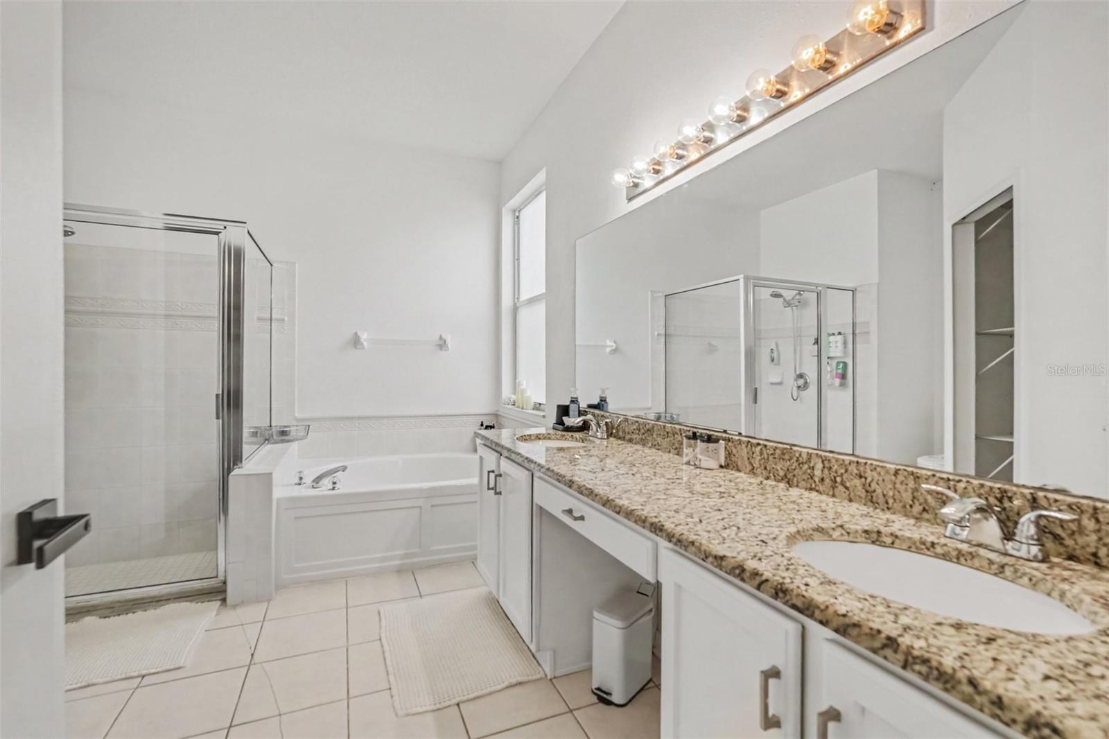 4304 TARKINGTON DRIVE — photo 24