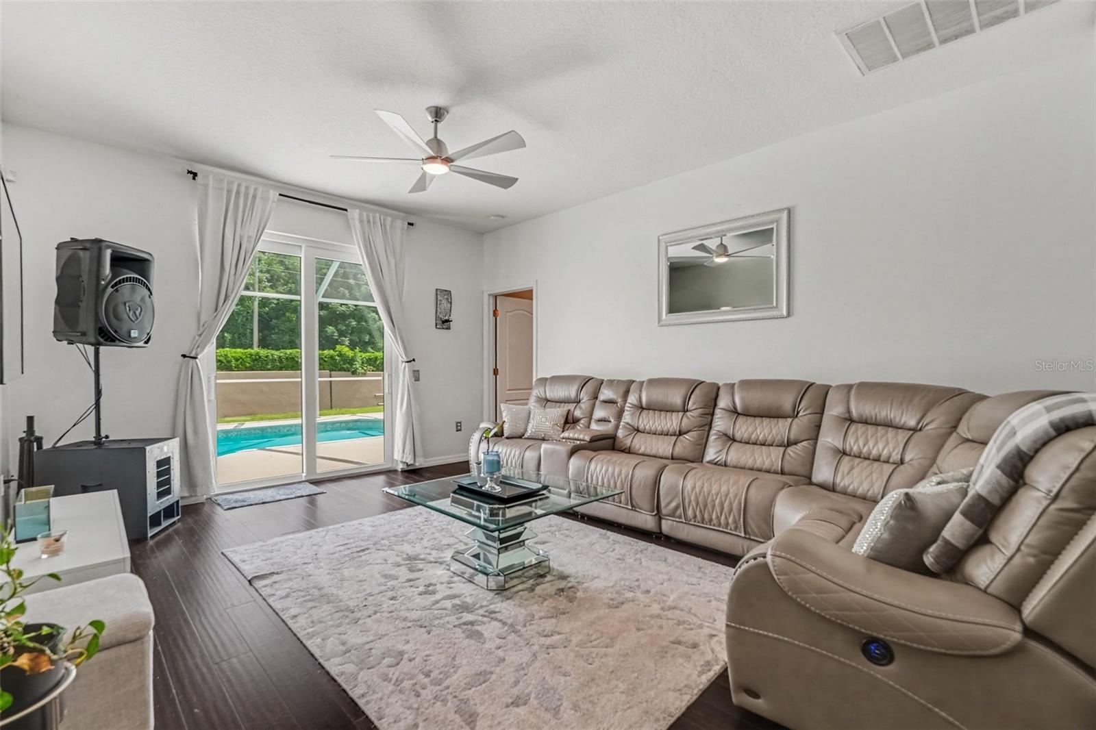 4304 TARKINGTON DRIVE — photo 10