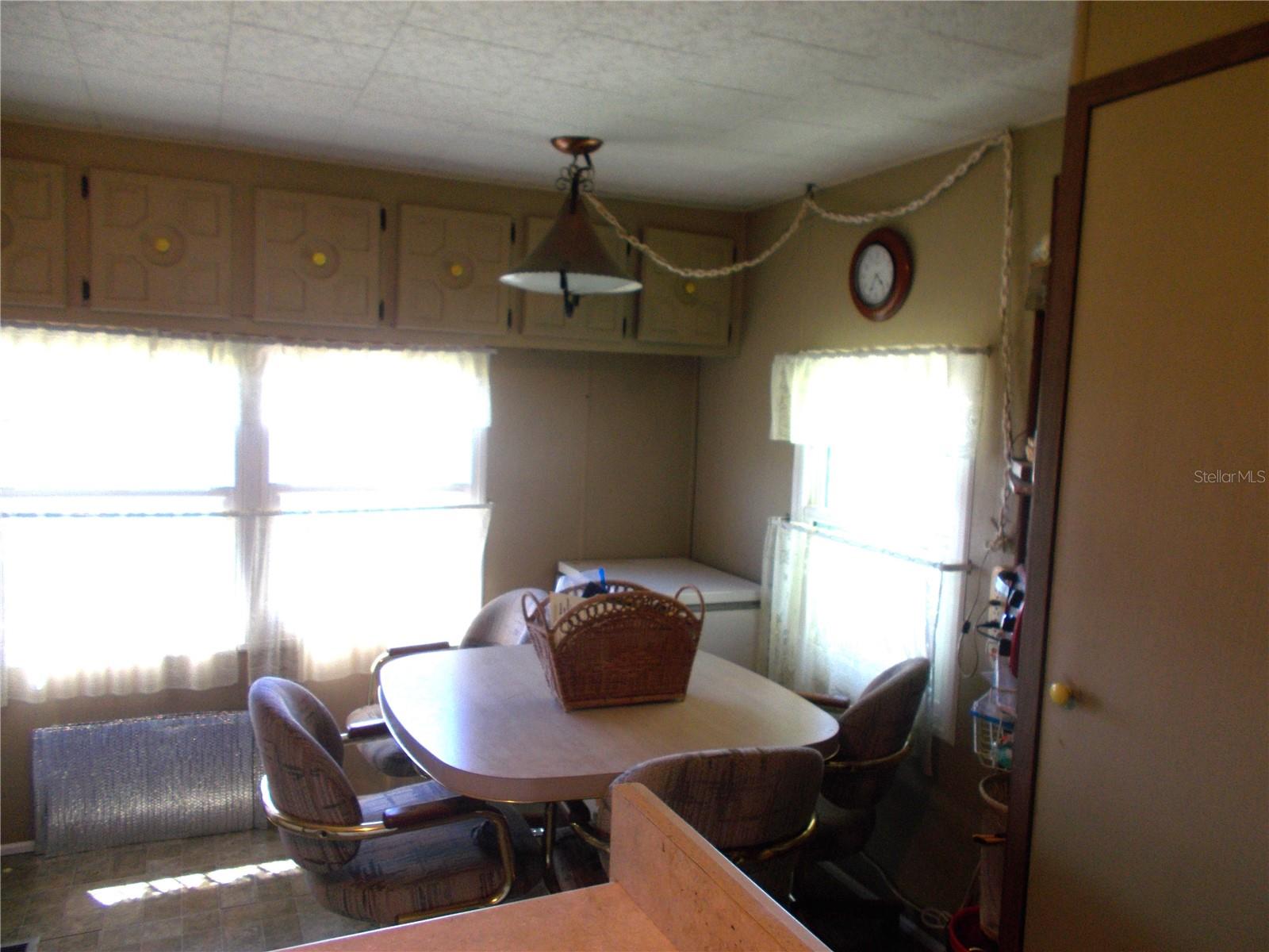6384 CHARM CT — photo 5