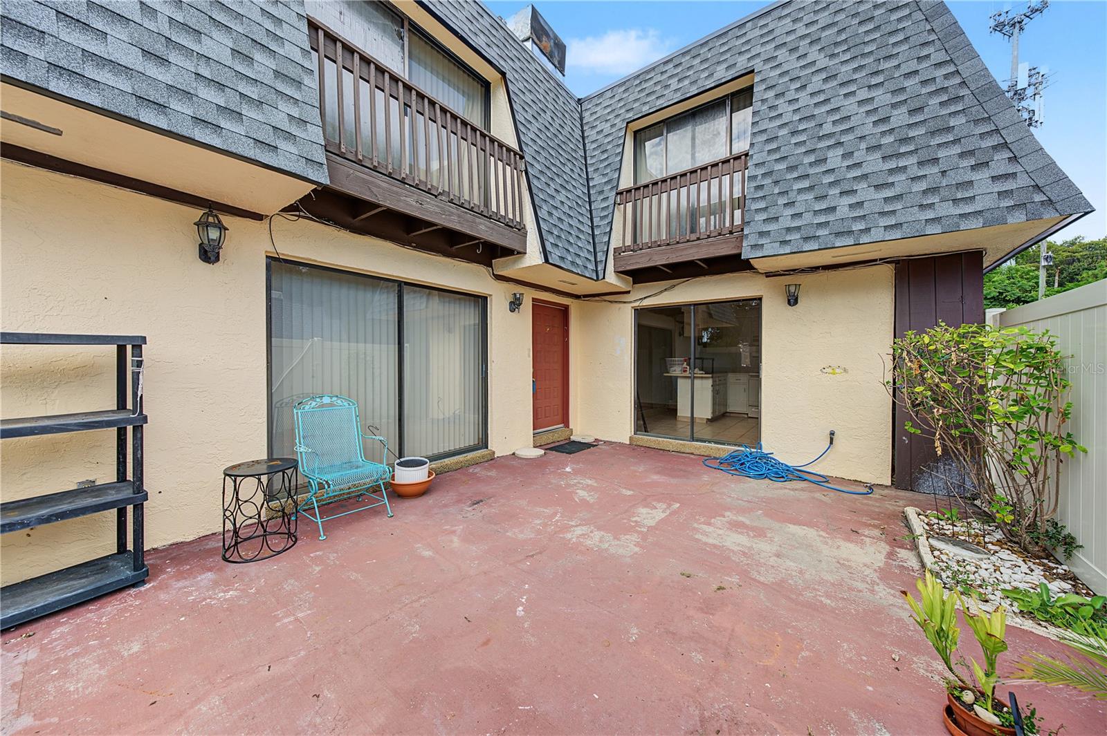 8119 OAK TRACE WAY #C — photo 24