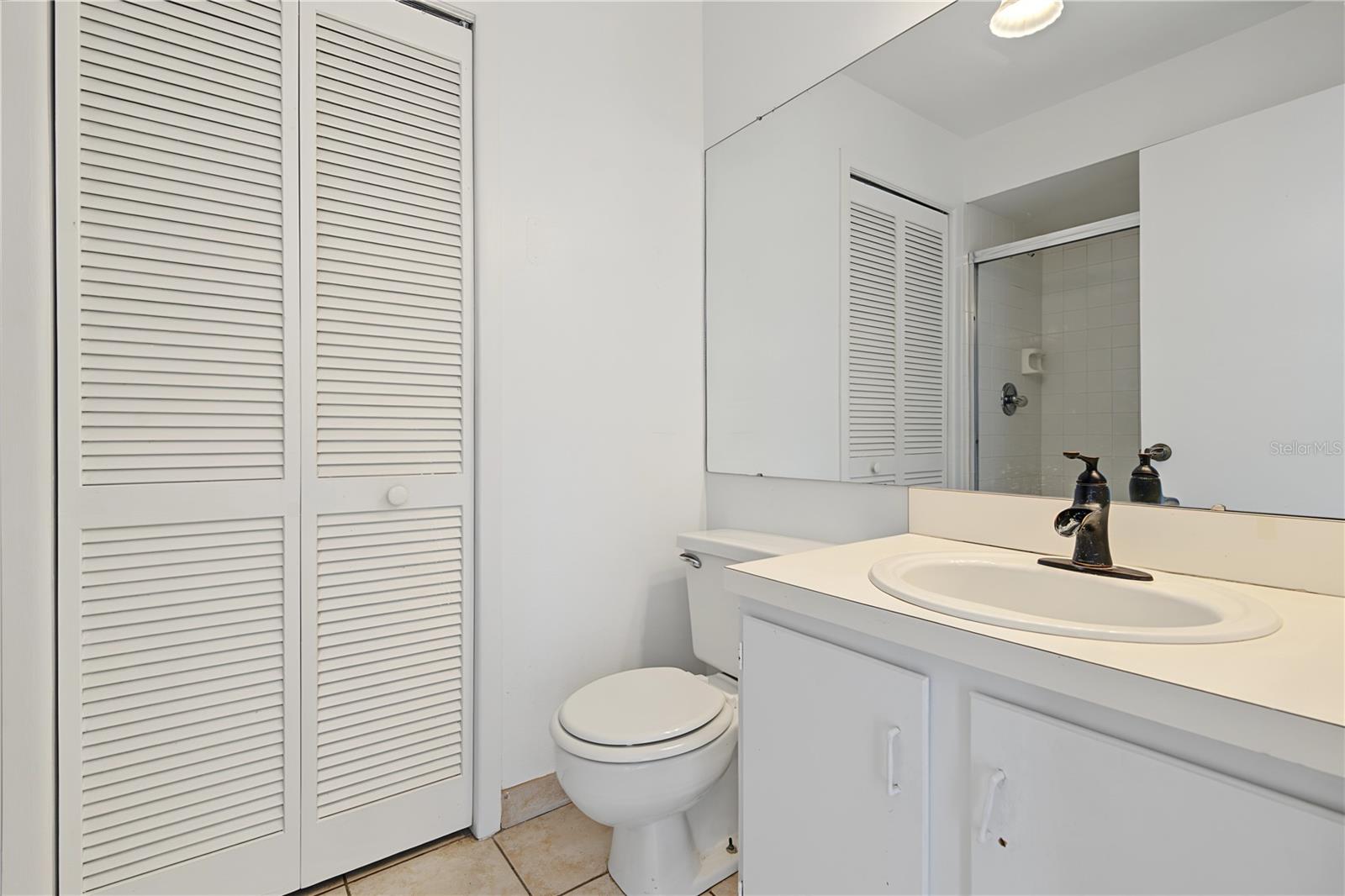 8119 OAK TRACE WAY #C — photo 13