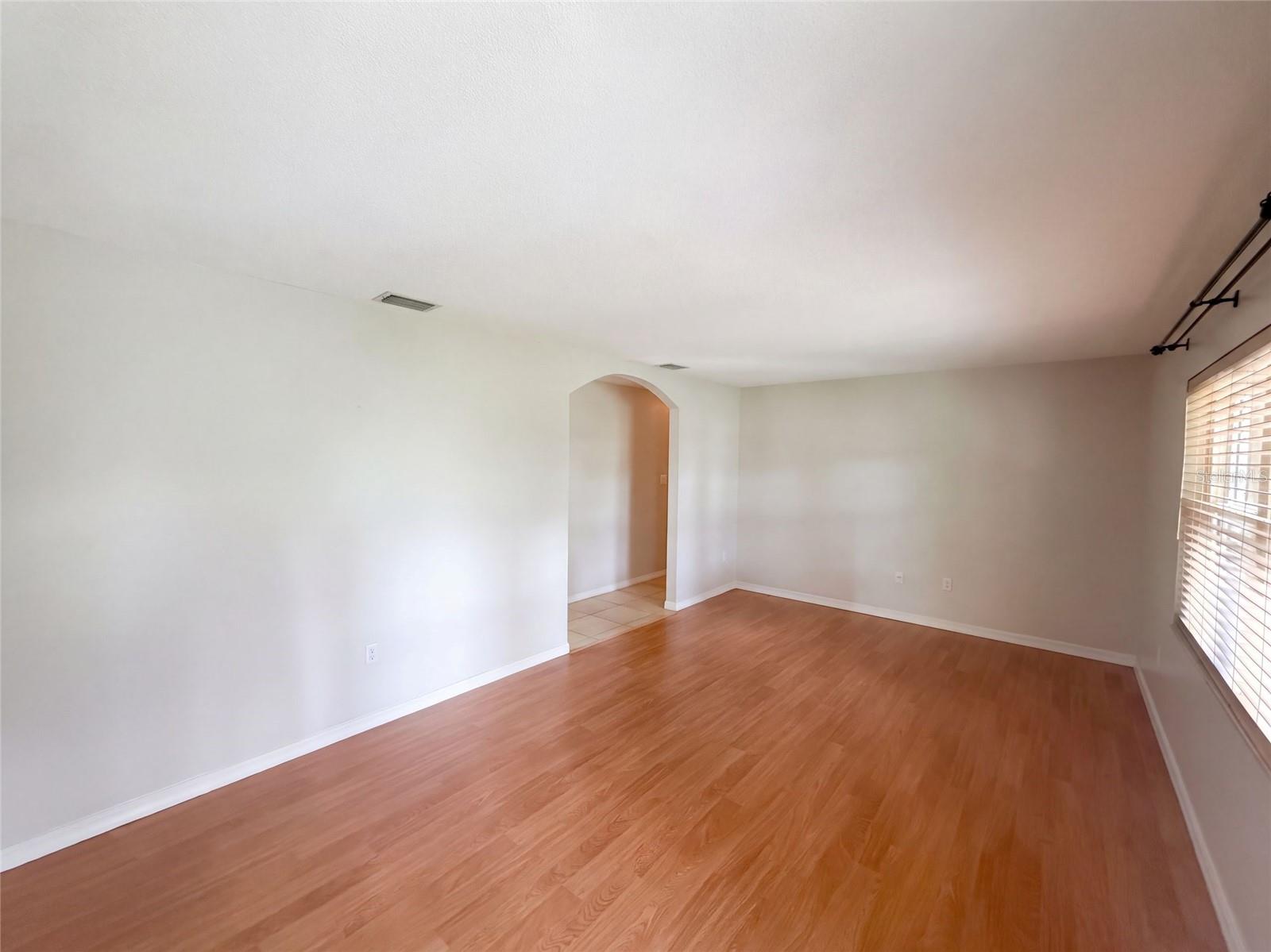2716 CHARLESTON DR — photo 3