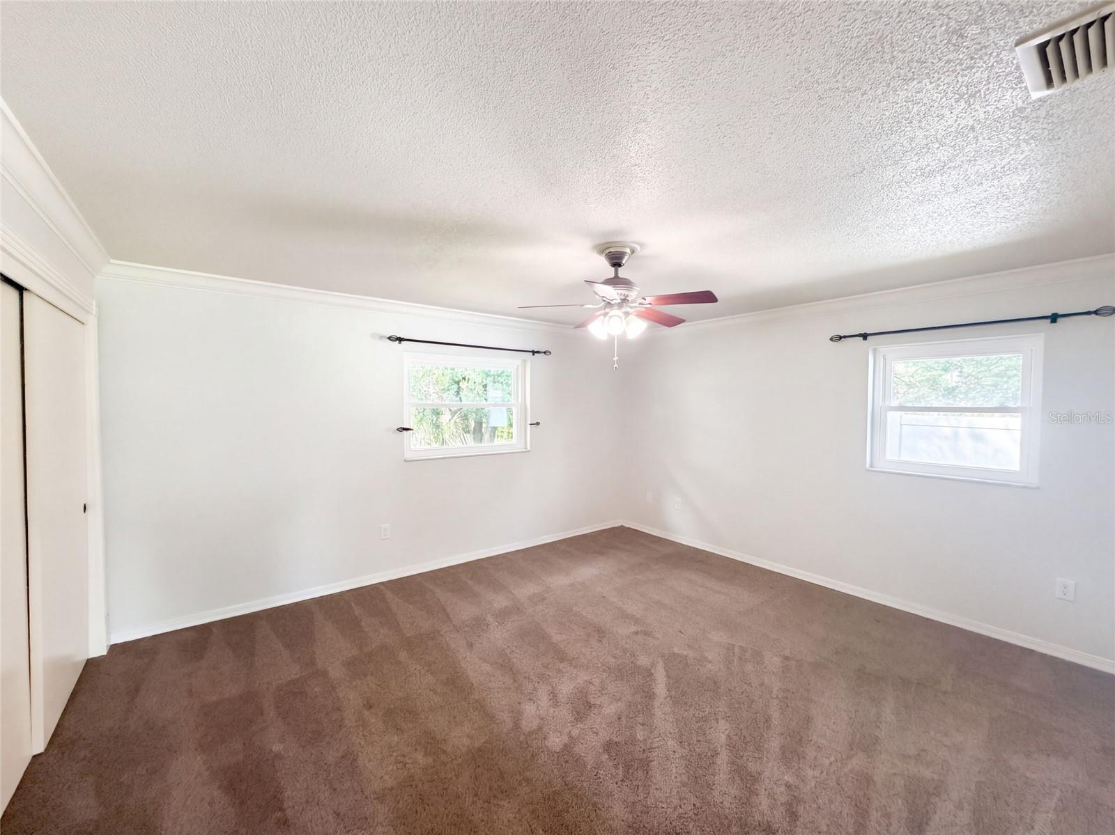 2716 CHARLESTON DR — photo 4