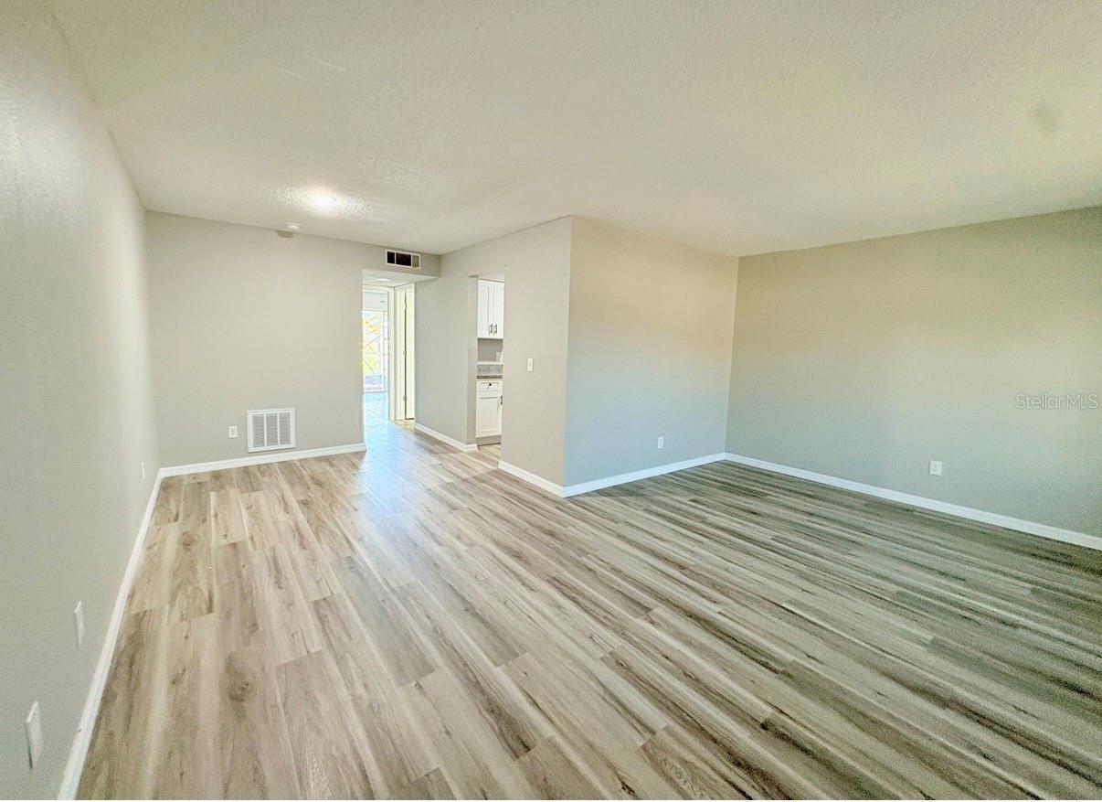 9005 TUDOR DR #H105 — photo 4