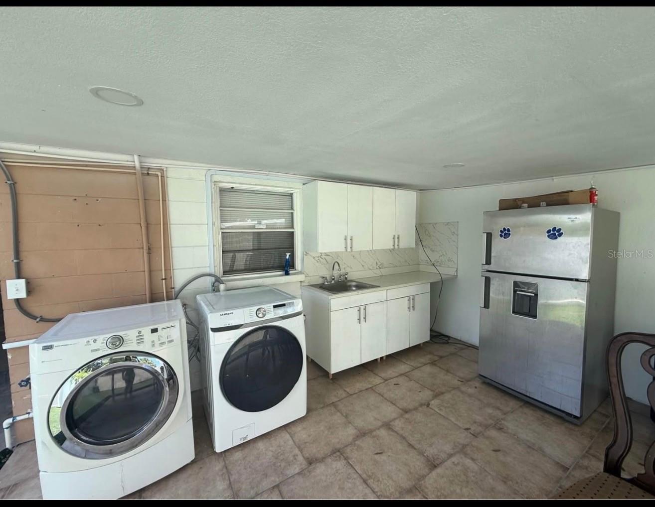 7210 N HUBERT AVE — photo 12