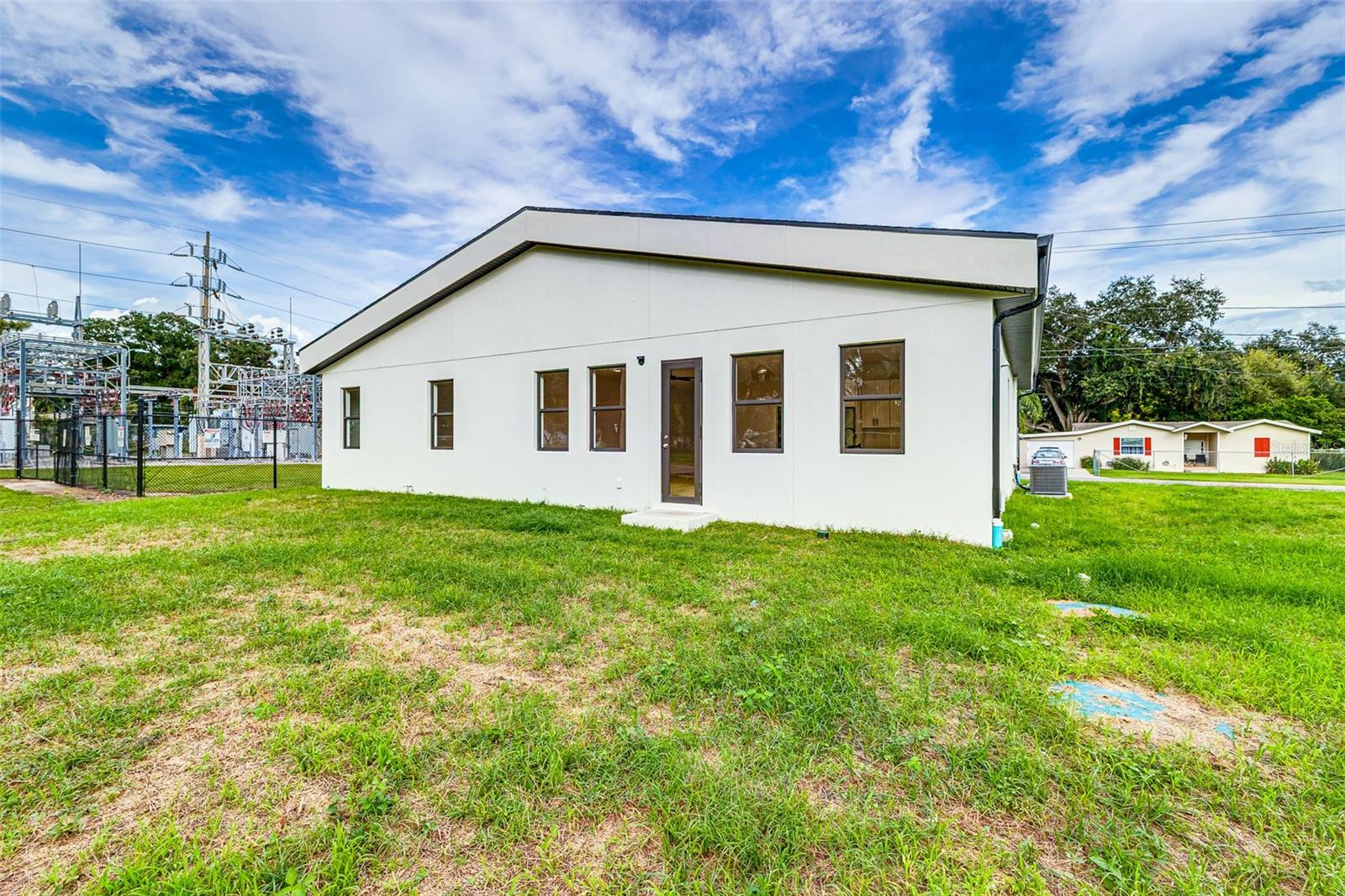 2507 FAIRVIEW AVE — photo 42
