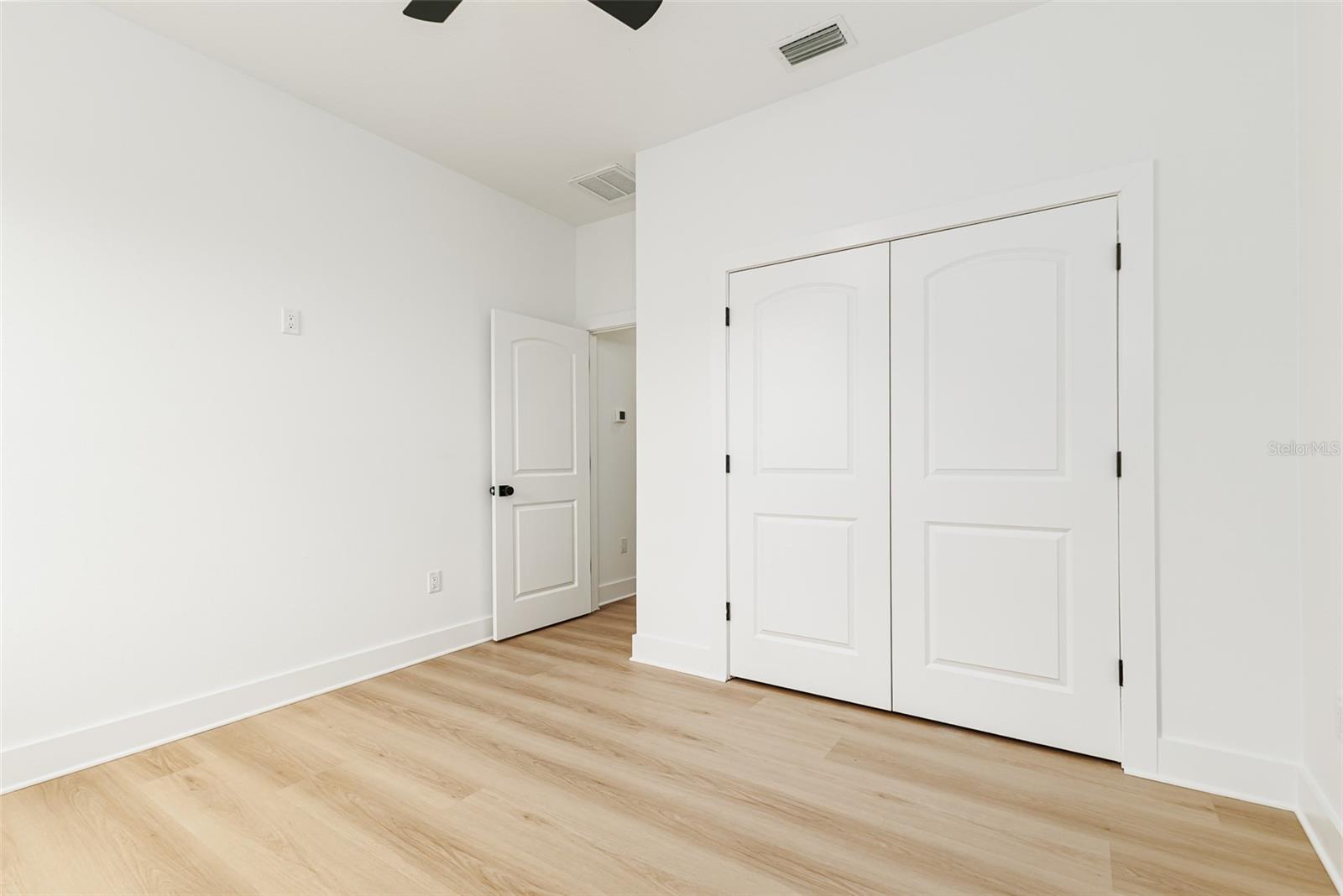 2507 FAIRVIEW AVE — photo 41
