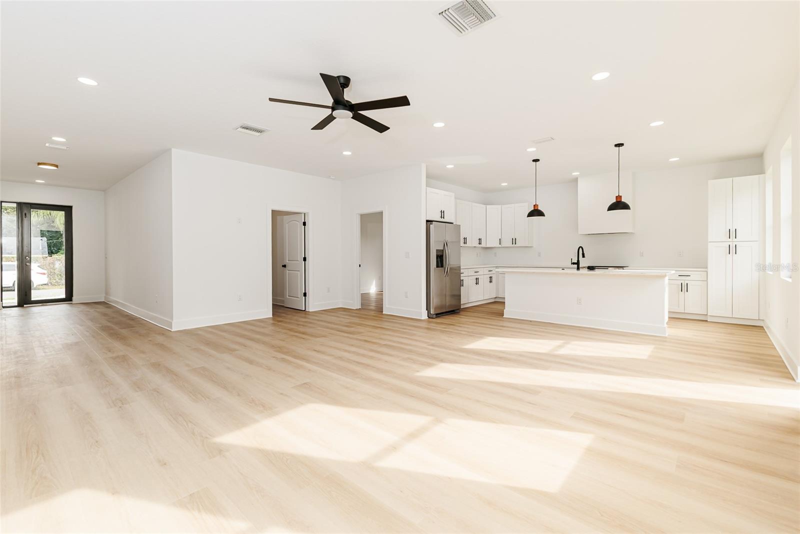 2507 FAIRVIEW AVE — photo 10