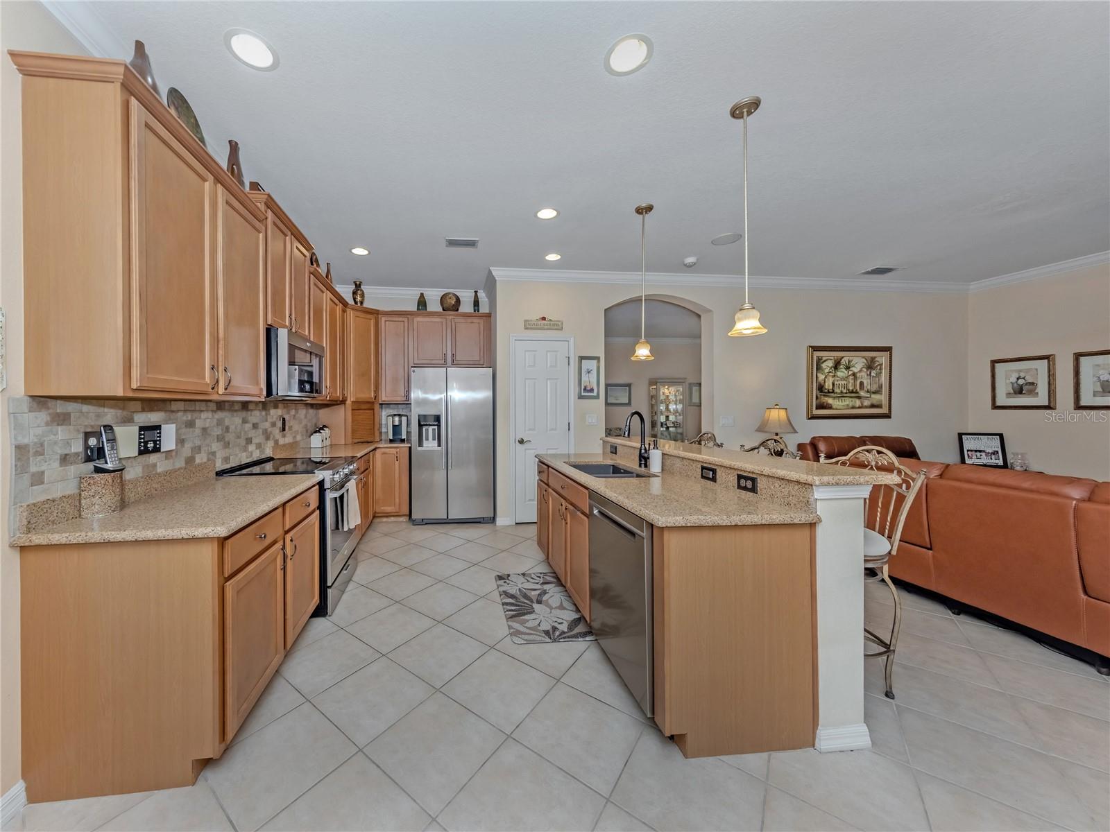 20684 CAPELLO DR — photo 10