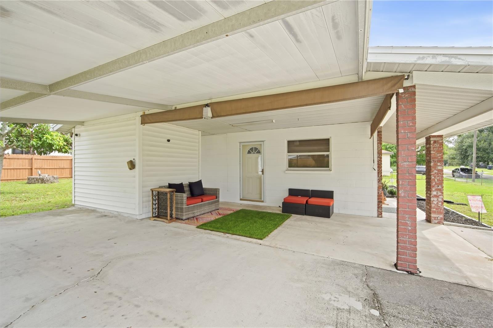 2112 E NEDRO RD — photo 18