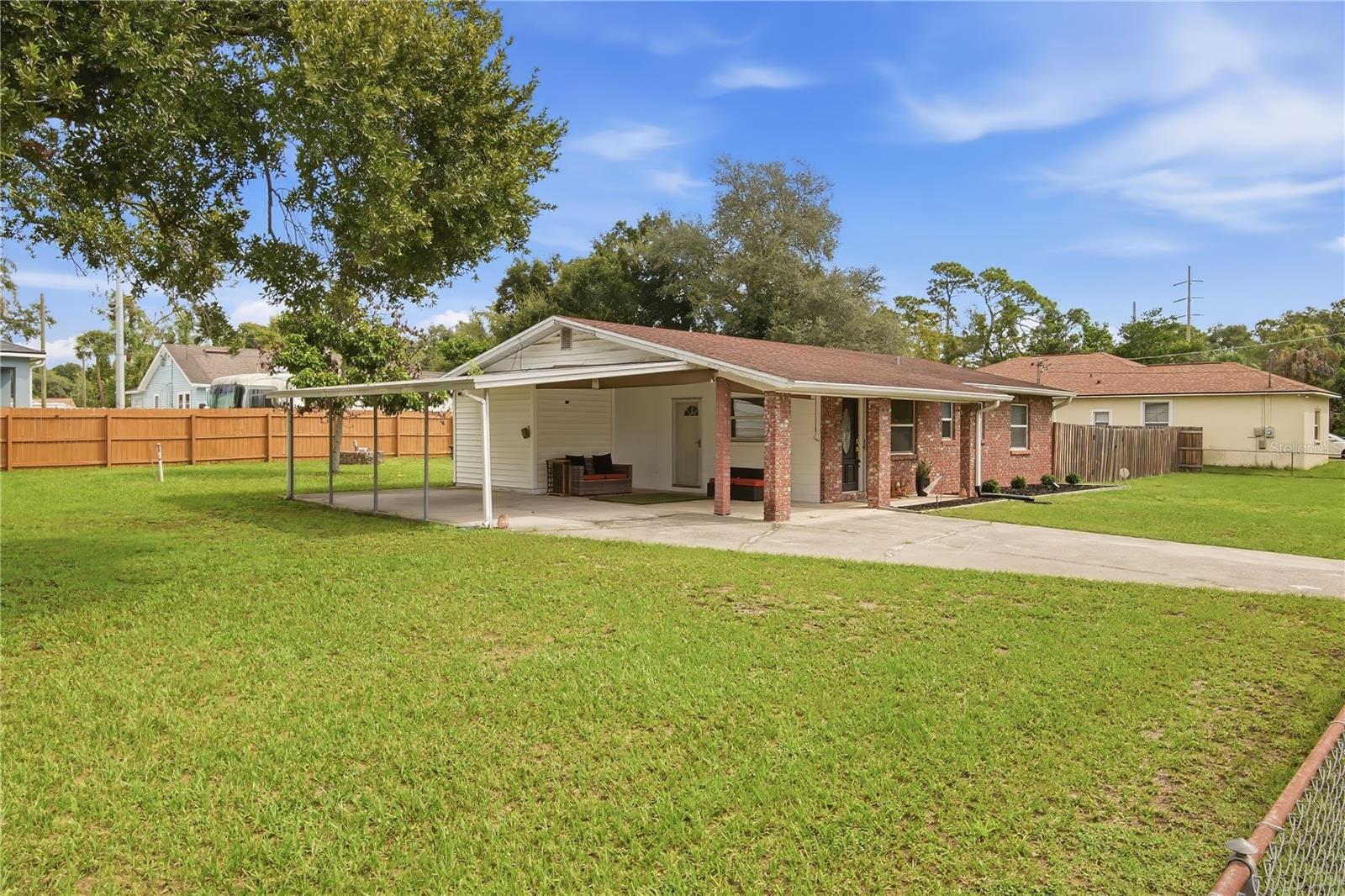 2112 E NEDRO RD — photo 16