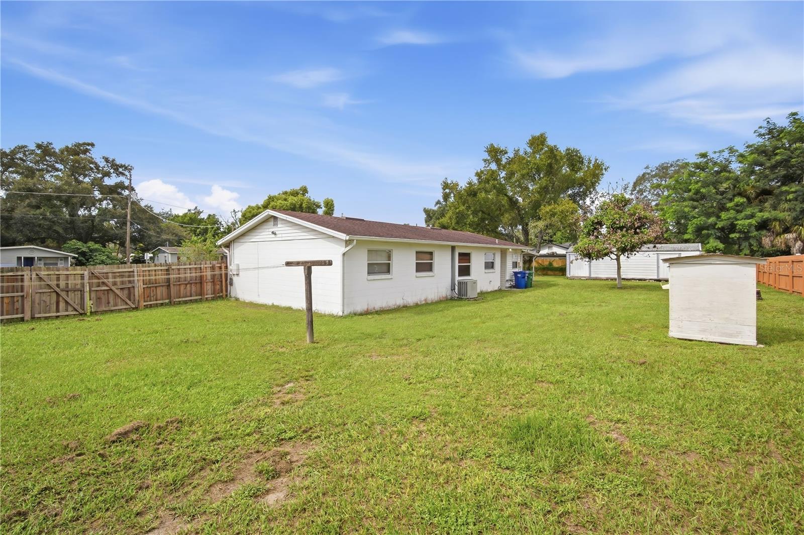 2112 E NEDRO RD — photo 21